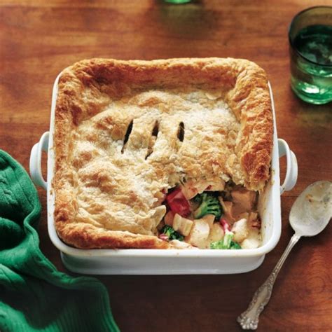 tuscan-style-chicken-pot-pie-recipe-chatelainecom image