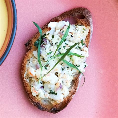 mustard-tarragon-shrimp-toasts-recipe-sunset image