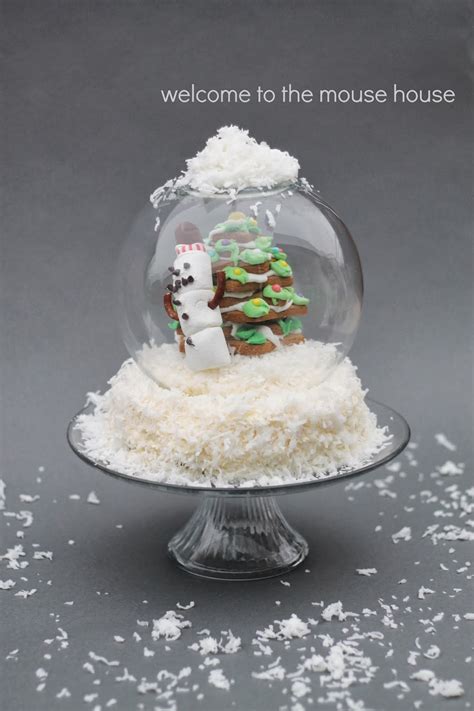 the-snow-globe-cake-welcometothemousehousecom image