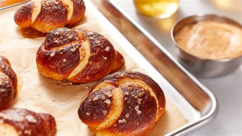 soft-pretzel-knots-with-beer-cheese-ctv image