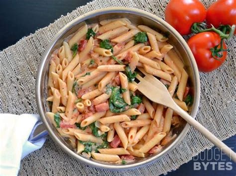 creamy-tomato-and-spinach-pasta-with-video image