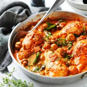 creamy-one-pan-chicken-bacon-and-tomato-casserole image