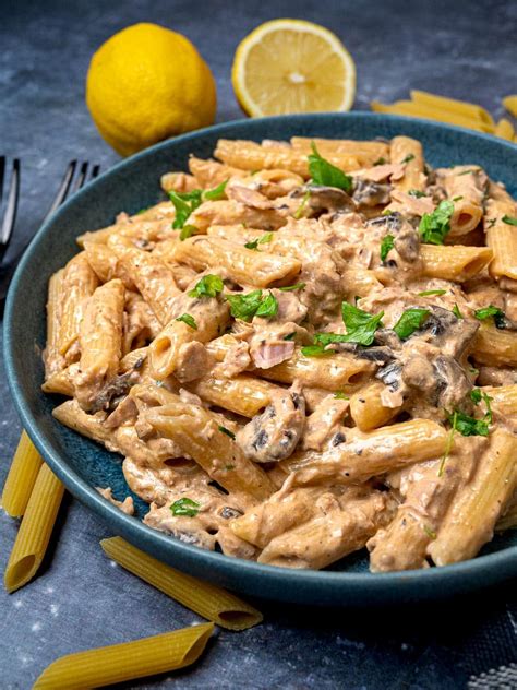 creamy-tuna-and-mushroom-pasta-skinny-spatula image