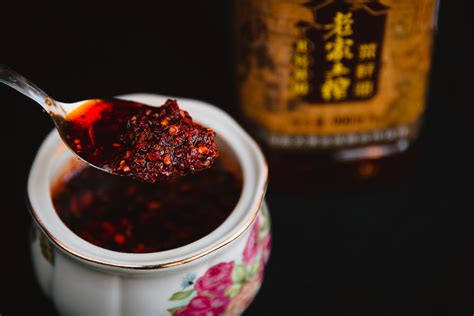 sichuan-chili-oil-recipe-ft-caiziyou-lajiaoyou-辣椒油 image