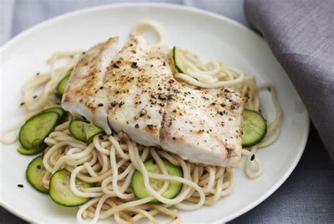 red-snapper-with-asian-noodles-jamie-geller image