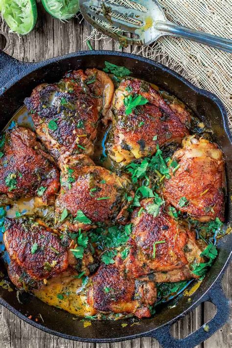 easy-cilantro-lime-chicken-best-sauce-the image
