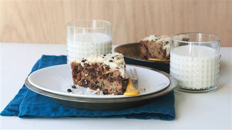 skillet-zucchini-bread-with-chocolate-chip-streusel image