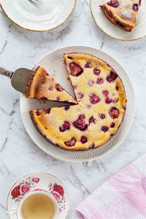 mixed-berry-cream-cheese-cake-recipes-lip image