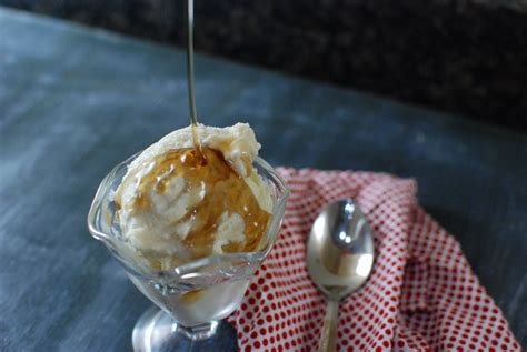 maple-habanero-ice-cream-the-food-in-my-beard image