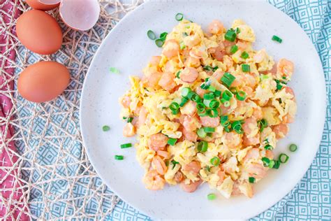 cantonese-style-stir-fried-shrimp-and-eggs-asian image
