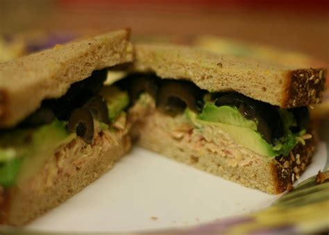 tuna-fish-sandwich-wikipedia image