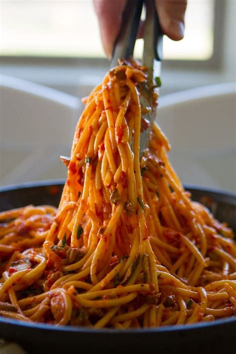 roasted-red-pepper-italian-sausage-pasta-laurens image