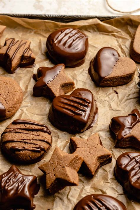easy-chocolate-lebkuchen-cookie-recipe-eat-love-eat image