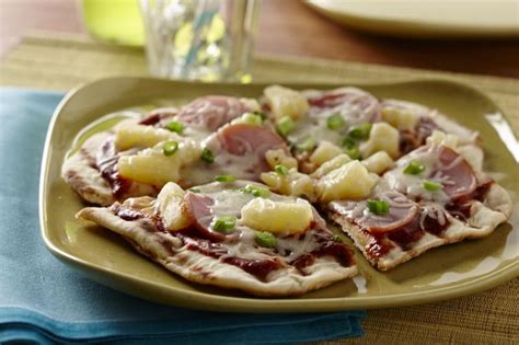 canadian-bacon-and-pineapple-grilled-pizza-fly-local image
