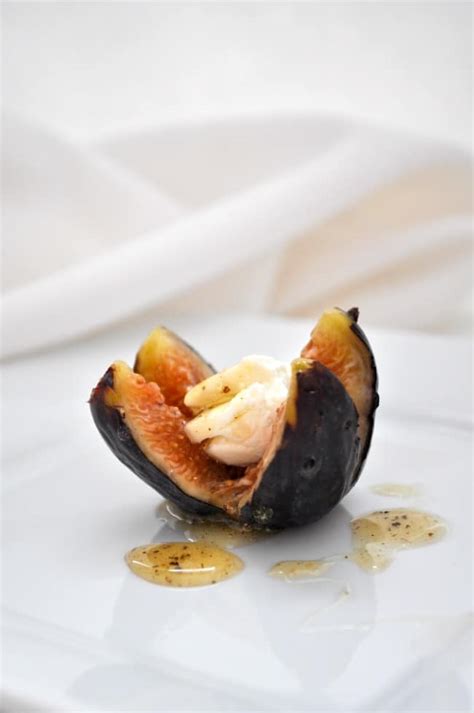 fresh-figs-with-goat-cheese-and-honey-flavour-and image