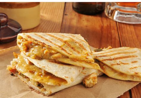 yummy-and-easy-cheesy-queso-chicken-quesadilla image