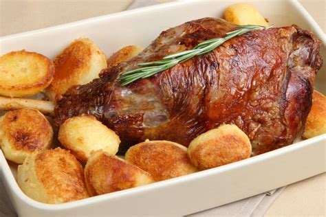 roast-lamb-dinner-for-six-stay-at-home-mum image