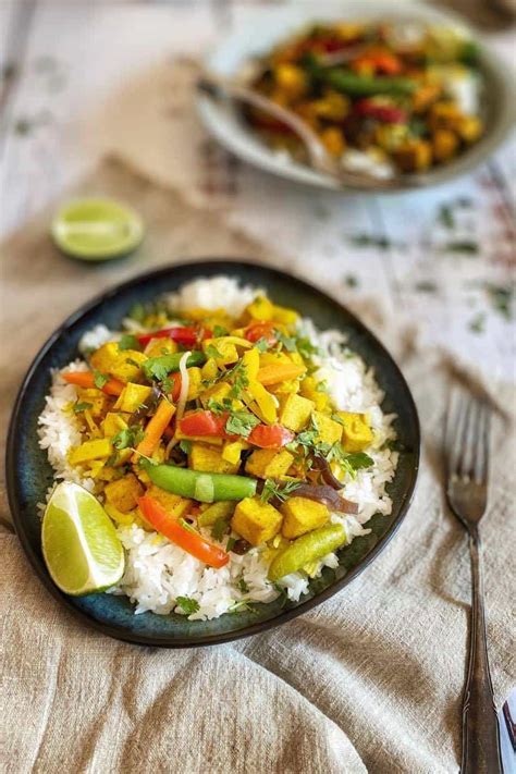 vegan-thai-curry-no-oil-20-minutes-6-ingredients image