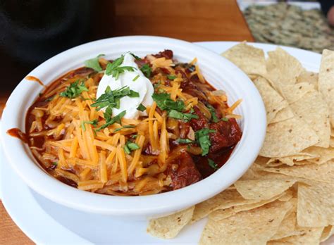 smoked-chili-recipe-with-beef-on-the-big-green-egg image