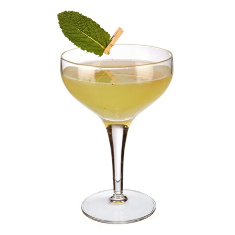 juliet-and-romeo-cocktail-recipe-diffords-guide image