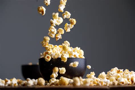 sweet-and-spicy-popcorn-food-nutrition-magazine image