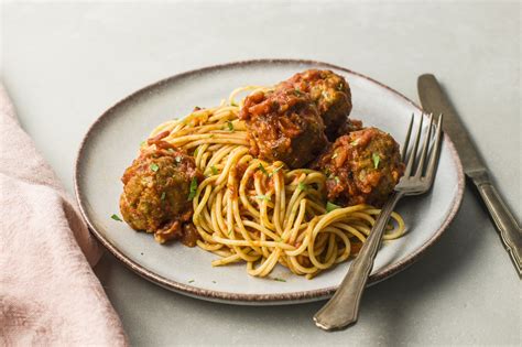 meatballs-with-ground-beef-and-italian-sausage image