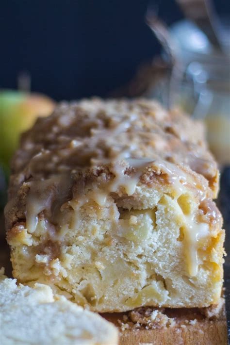 apple-bread-with-a-crumb-topping-an-italian-in-my image