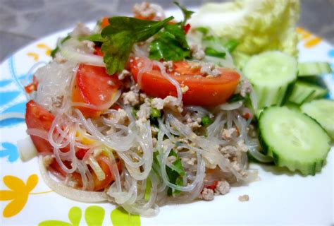 yum-woon-sen-glass-noodle-salad-with-minced-pork image
