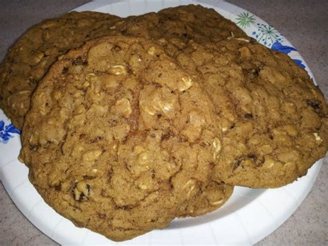 grandmas-oatmeal-raisin-big-cookies image