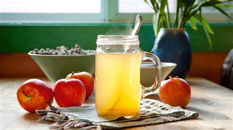 the-7-apple-cider-vinegar-tonic-recipes-anyone-can image