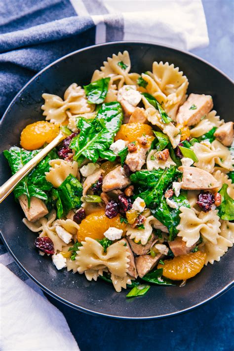 creamy-spinach-pasta-salad-with-chicken-the-food image
