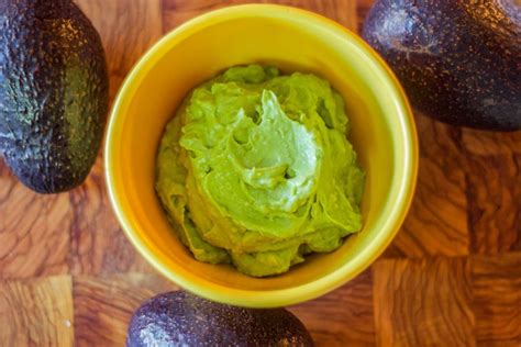 creamy-guacamole-recipe-hildas-kitchen-blog image