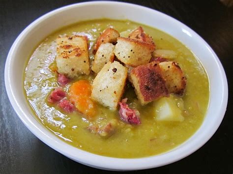 chunky-split-pea-soup-with-ham image