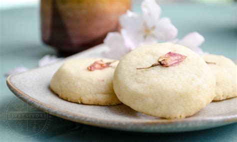 sakura-sabure-cherry-blossom-shortbread-cookies image