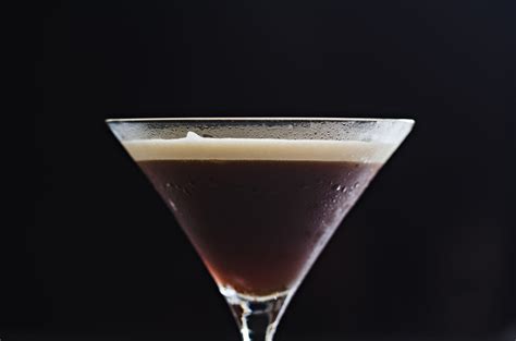 midnight-martini-recipe-with-espresso-vodka-the image