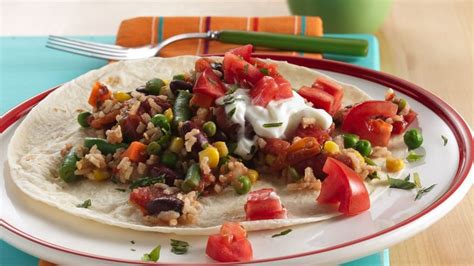 colorful-veggie-and-tortilla-dinner-recipe-pillsburycom image
