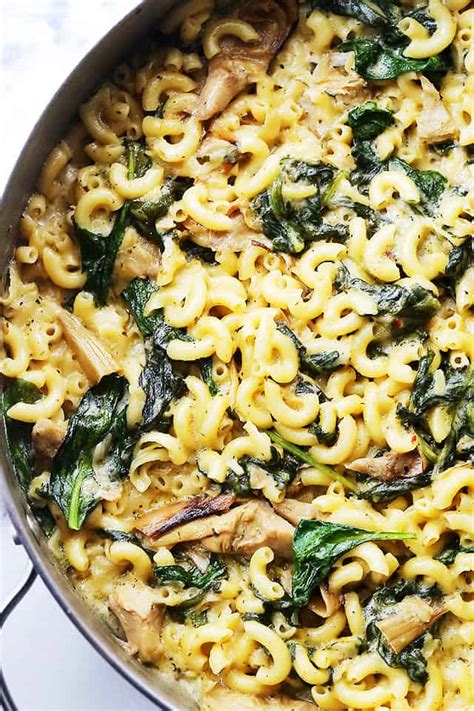 one-pot-macaroni-and-cheese-with-spinach-artichokes image