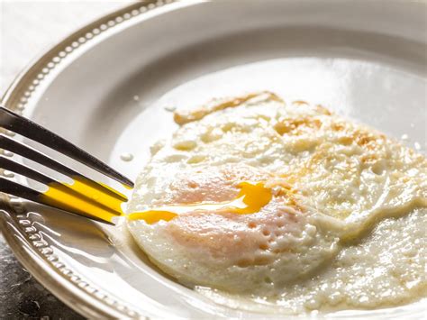 classic-over-easy-fried-eggs-recipe-serious-eats image