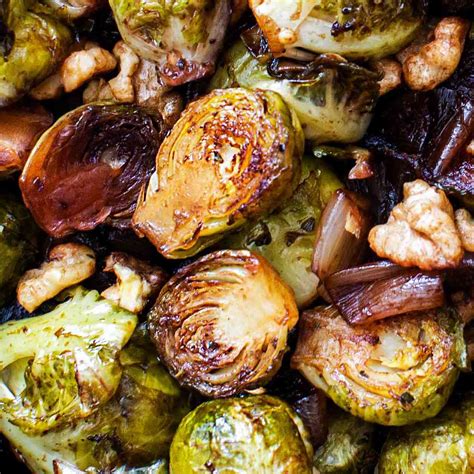 balsamic-roasted-brussels-sprouts-and-shallots image