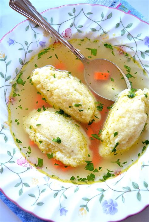 griessnockerl-austrian-semolina-dumpling-soup image