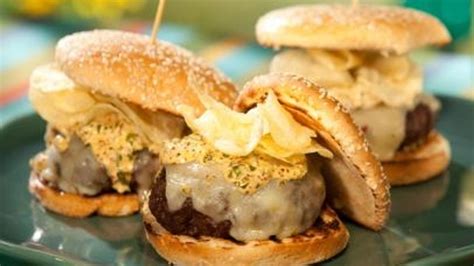 louisiana-burger-food-network-uk image