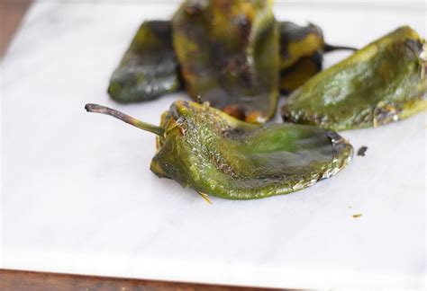 step-by-step-instructions-for-green-chile-rellenos-the image