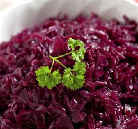 blaukraut-german-red-cabbage-harvest-eating image