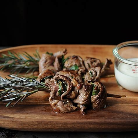 herbed-beef-skewers-with-horseradish-cream image
