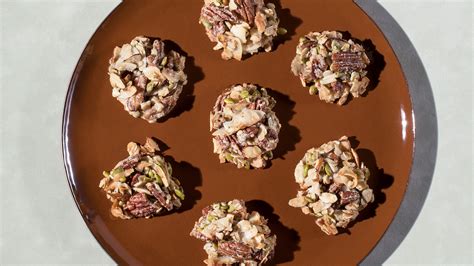 these-granola-cluster-cookies-are-the-easiest-thing-ive image