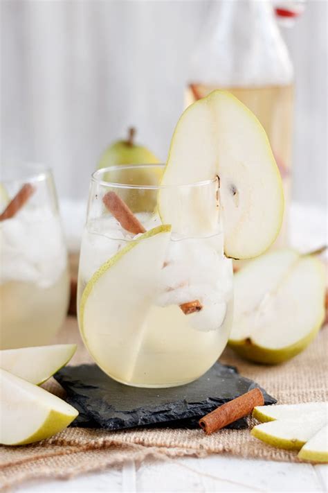 pear-prosecco-cocktail-jennifer-meyering image
