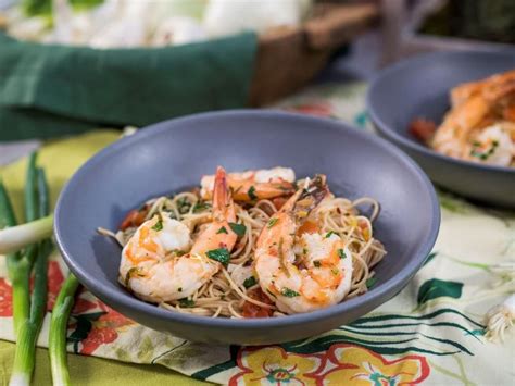 sunnys-quick-onion-and-garlic-shrimp-with-pasta image