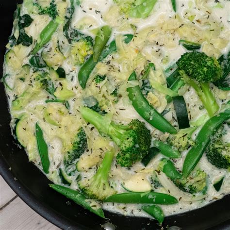 nordic-one-pot-creamy-broccoli-spinach-nordic image