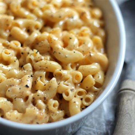 15-minute-stove-top-macaroni-and-cheese-ambitious image