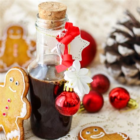 homemade-gingerbread-syrup-recipe-happy-foods image